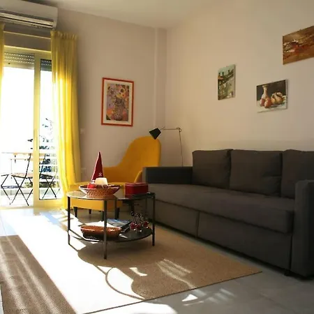 Lovely Sea Front Apartment *