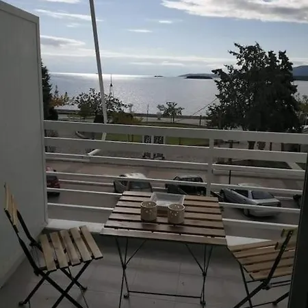 Lovely Sea Front Apartment